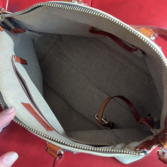 Dooney & Bourke White Leather Purse - Picture 12 of 16